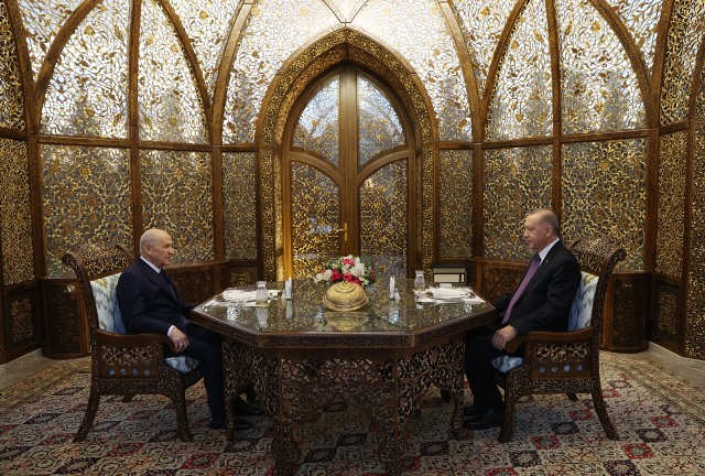Erdoğan ve Bahçeli, Özbek Otağındaki iftar yemeğinde bir araya