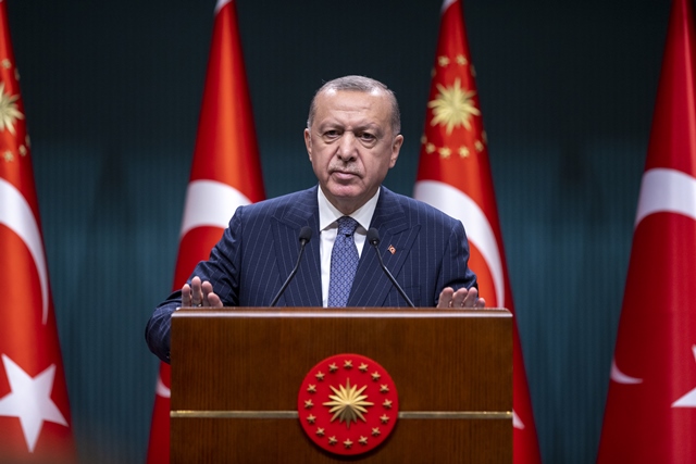 Cumhurbaşkanı Erdoğan: “Yıl sonunda tarihimizde ilk defa 200 milyar doların üzerinde bir ihracata imza
